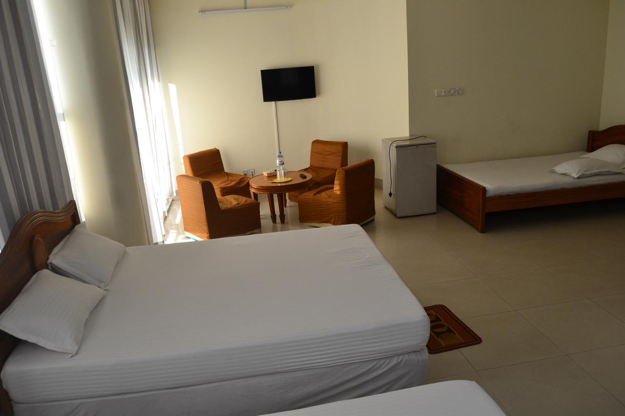 Hotel Marine Plaza 库克斯巴扎 外观 照片